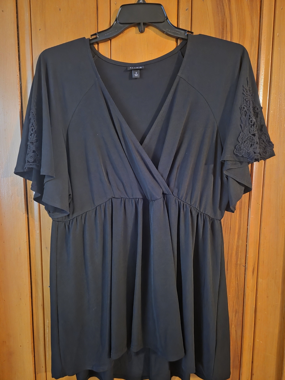 Torrid Sz 3 Black Surplice Flutter Sleeve Tunic Top